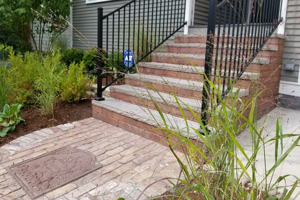 Reclaimed Pavers Iron Crest