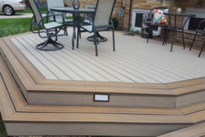 Composite deck, Dig Right In